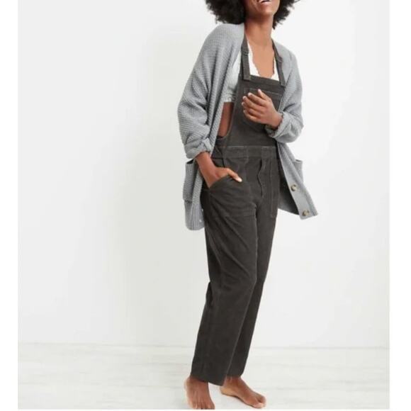 Aerie Werk & Play Corduroy Overalls Smoked Gray Cuffed Straight Leg Size Large - Picture 2 of 13